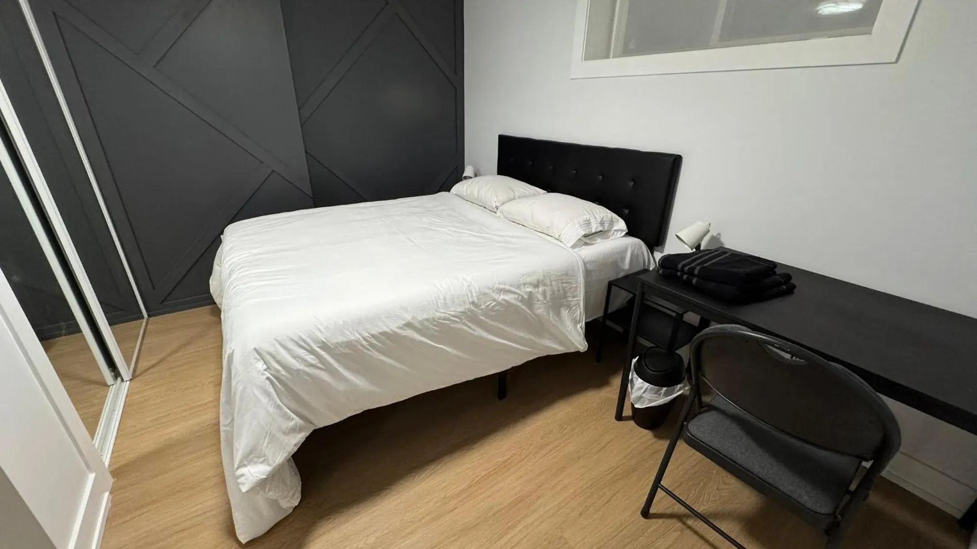 Appartement Entire Unit2 Airport Free Pkg Sep Entrance Newreno à Toronto Canada