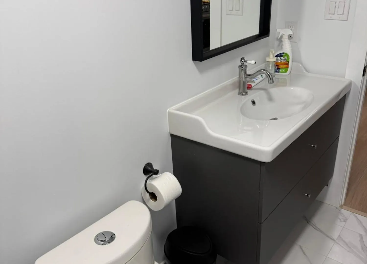 Appartement Entire Unit2 Airport Free Pkg Sep Entrance Newreno à Toronto